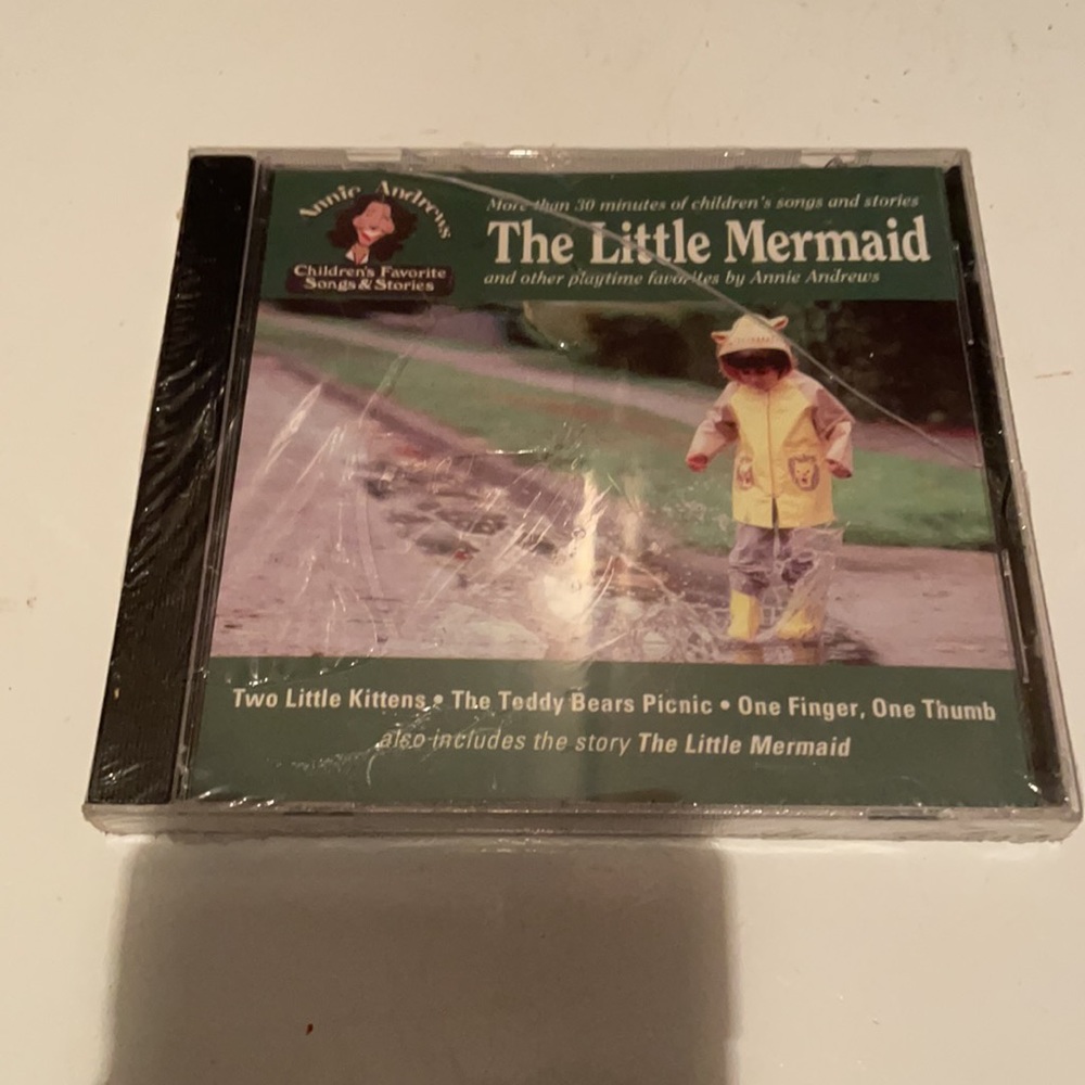 children’s audio CDs The little mermaid Singing Animal Parade Busy Town Activity - Picture 3 of 12